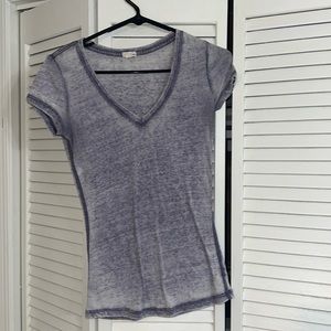 Fitted faded v neck T-shirt